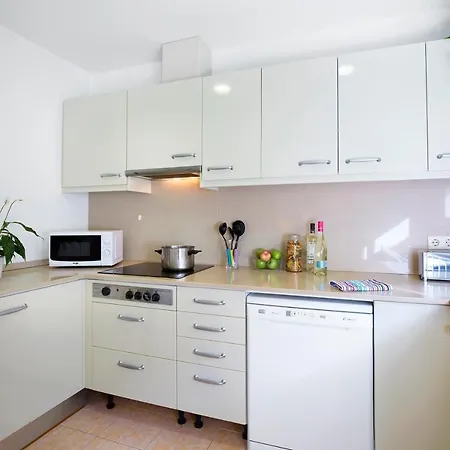 Calvet Apartment Barcelona