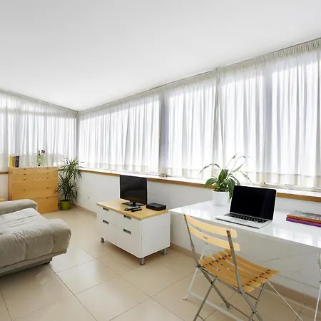 Calvet Apartment